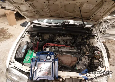 1992 Honda Prelude S z USA, uszkodzony, nr VIN JHMBA8248NC002278